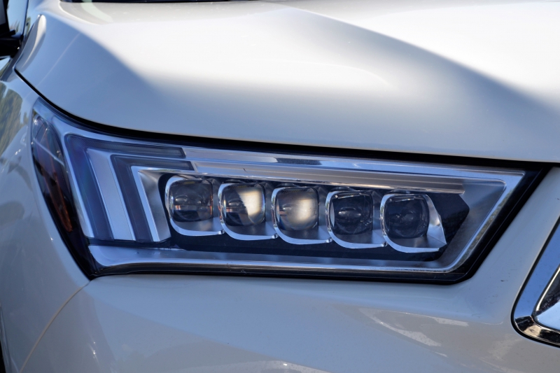 concession-auto-SOSPEL-min_acura-headlamp-2834131